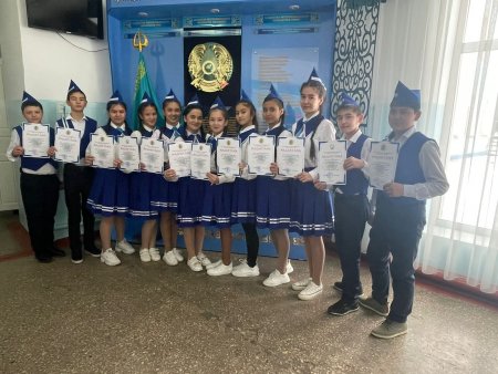 8 сынып оқушылары ҚАЛАЛЫҚ ТУ ҰСТАУШЫЛАР ЖӘНЕ БАРАБАНШЫЛАР байқауына қатысып,  жоғары деңгейде дайындалып жүлделі ІІ орынға ие болды.